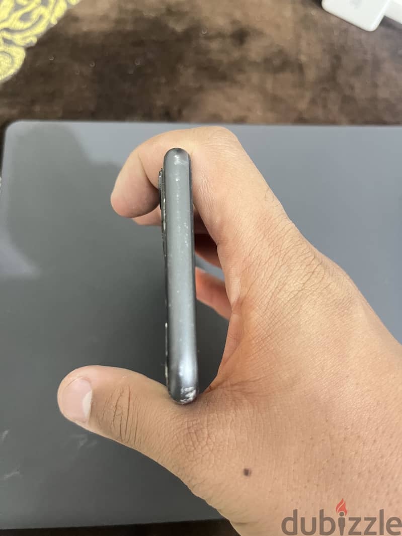 Apple - iPhone 11 2