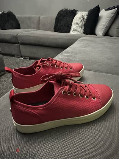 حذاء tommy