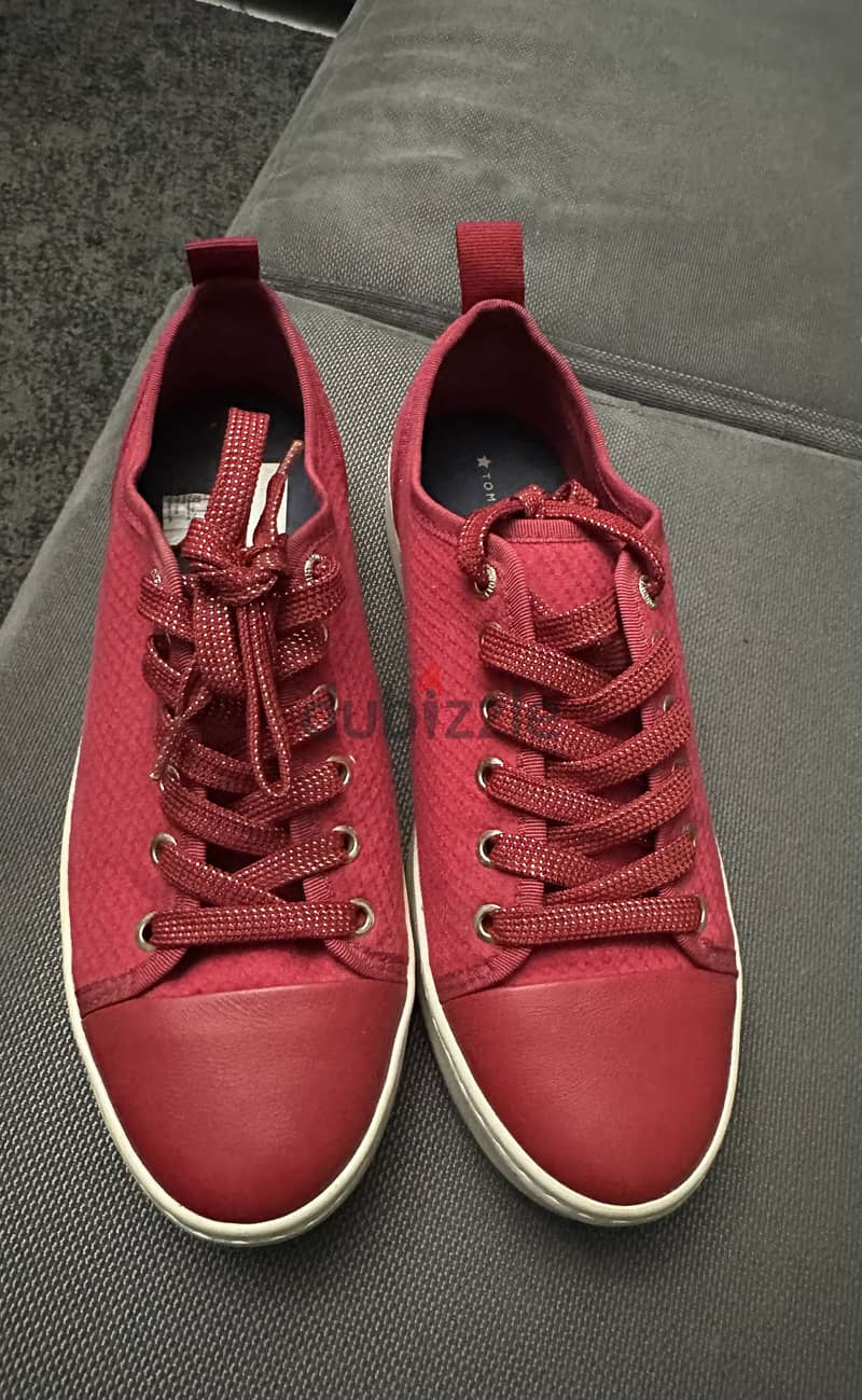 حذاء tommy 3