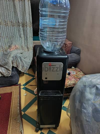 مبرد مياه كولدير مزود بثلاجه