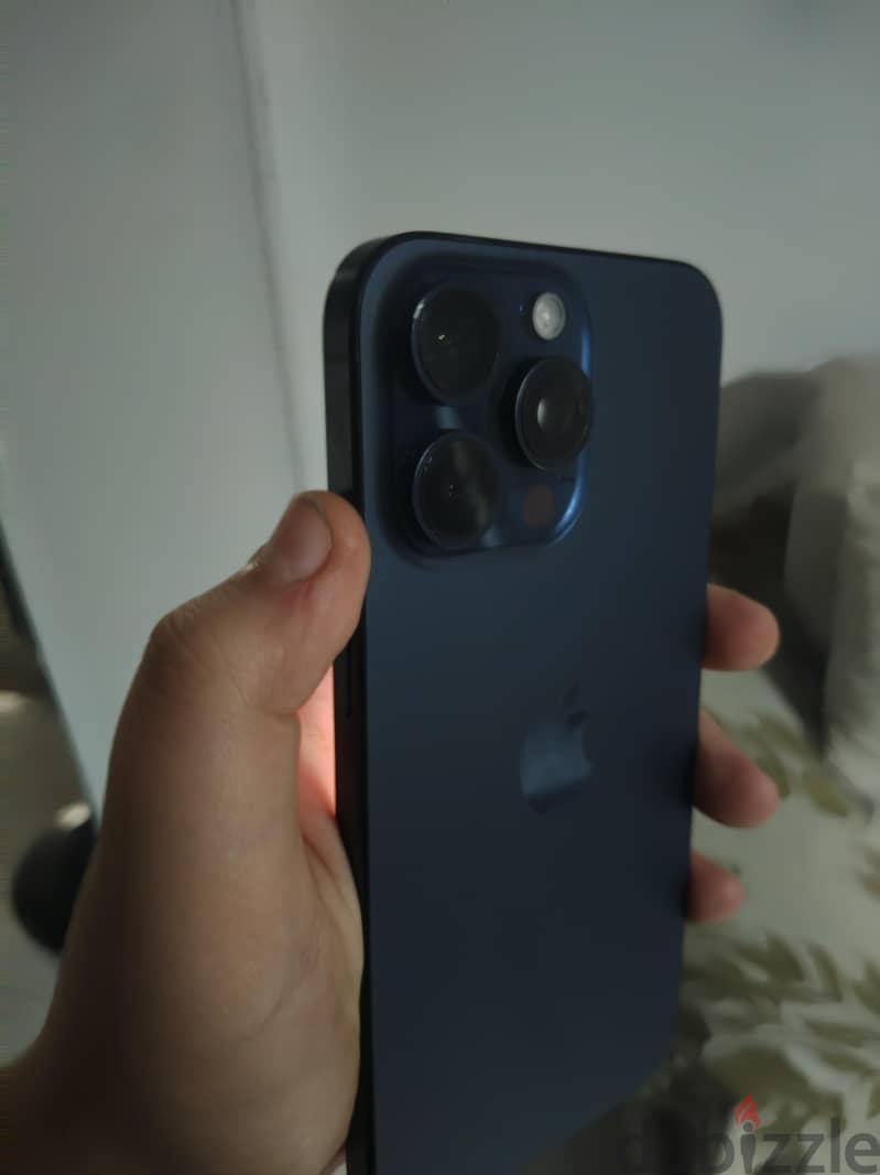 Apple - iPhone 15 Pro Max 7