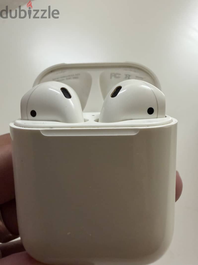 AirPods 2nd Generation 1