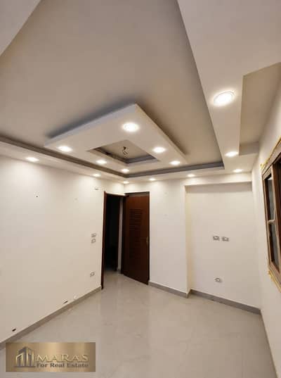 Apartment for Sale in Zahraa El Maadi Near Strip Mall | 100 sqm Net | 3 Bedrooms | Super Lux | Elevator