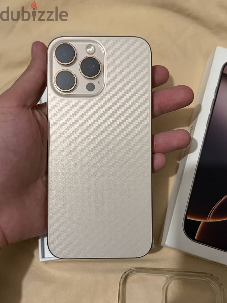 Apple - iPhone 16 Pro Max 4