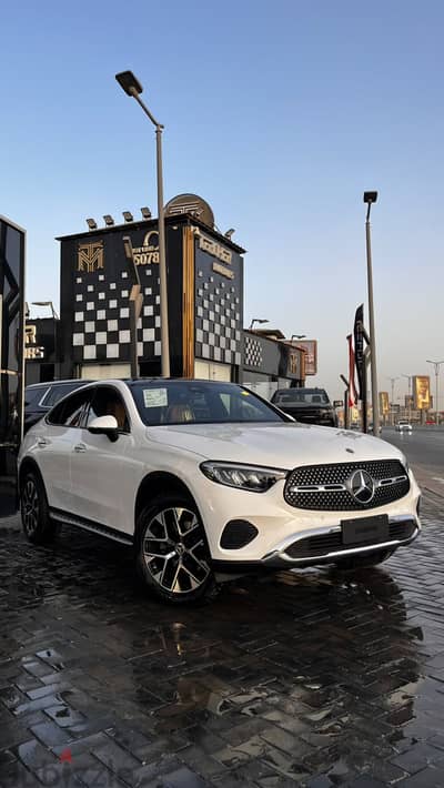 مرسيدس بنز جى إل سى 200 Mercedes GLC 200 coupe 4Matic WAKEL
