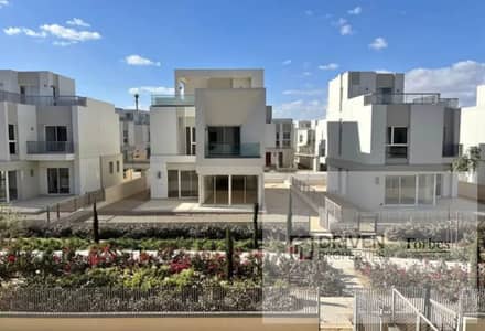 Fully Finished With ACs Kitchen Standalone Villa with Nanny’s Room for Rent in Cairo Gate Emaar Sheikh Zayed