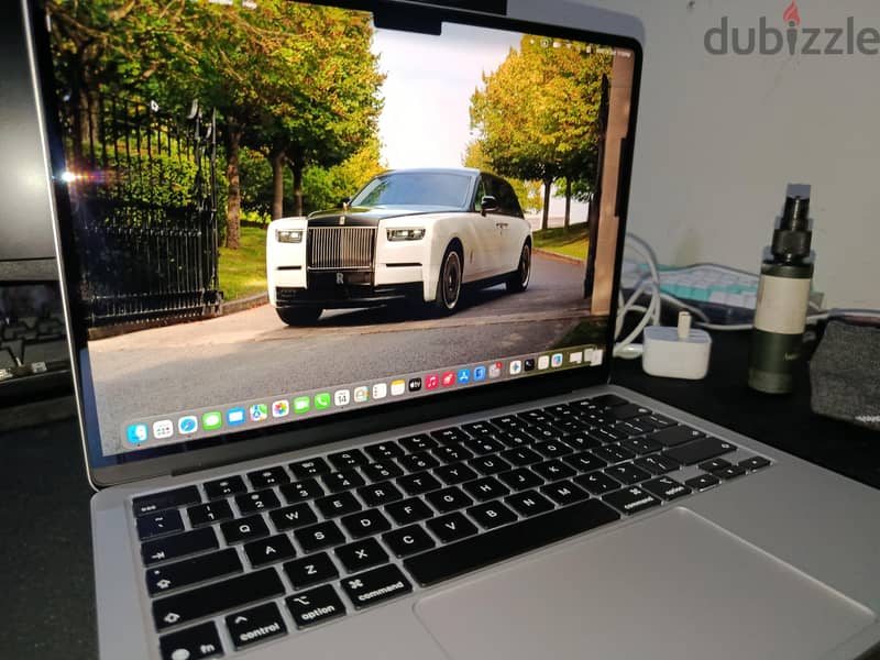Mac book m5 4