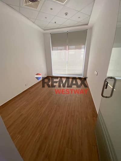 مكتب دور ارضي بمدخل خاص في الكورت يارد الشيخ زايد office ground floor with private entrance in courtyard el sheikh zayed