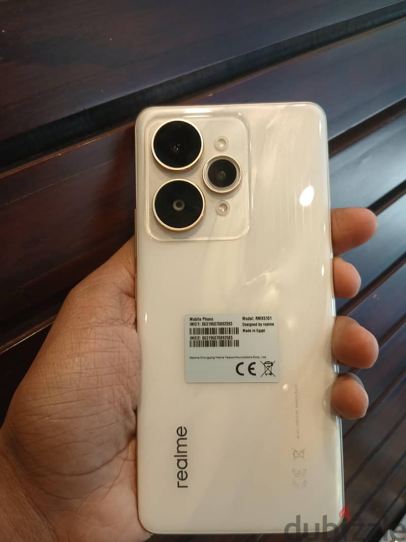 Realme 15 pro 4
