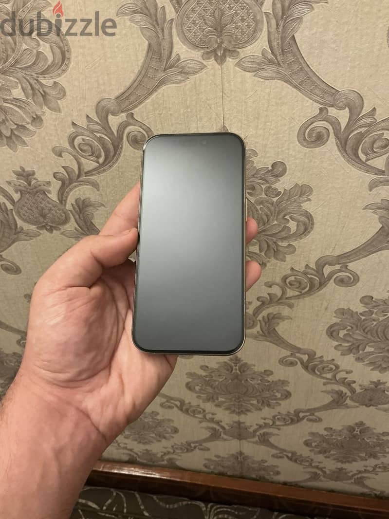 Apple - iPhone 16 Pro 4