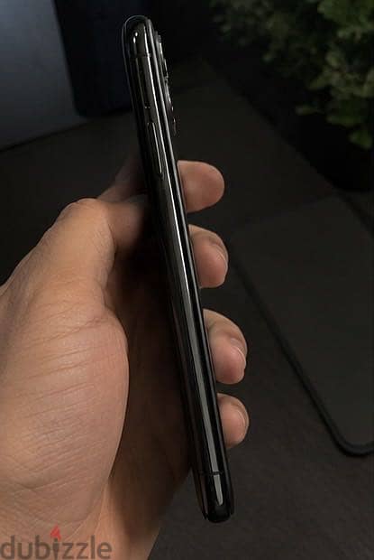 Apple - iPhone 11 Pro Max 1