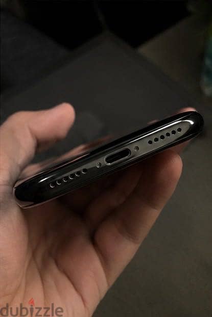 Apple - iPhone 11 Pro Max 3