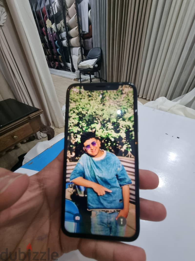 Apple - iPhone X 1