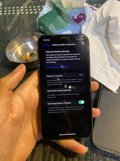 Apple - iPhone XR