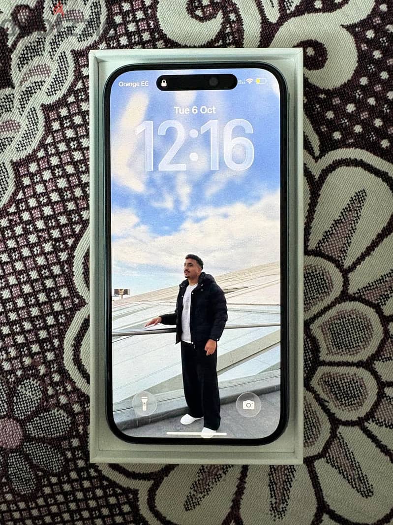 Apple - iPhone 16 1
