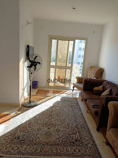 For sale: an apartment in New October, the 800 acres sector B