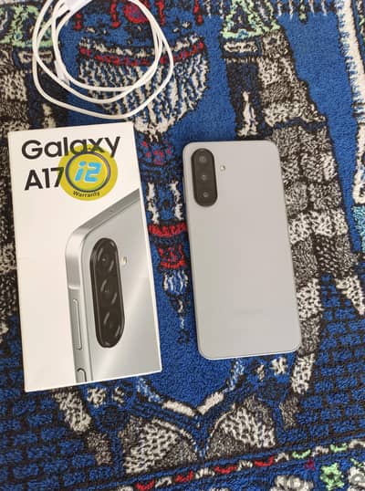 موبايل سامسونج A17 استخدام خفيف