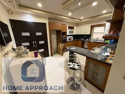 شقة 220 متر للبيع في النرجس عمارات التجمع الخامس أمام مول أوزون طابق أول تشطيب ألترا سوبر لوكس 3 غرف نوم و3 حمامات وغرفة ماستر