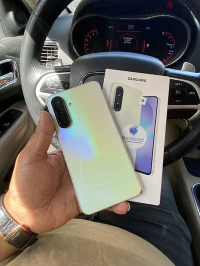 Samsung galaxy 36 5G 256 giga 8 ram zerooo  جديد لم يستخدم سوي اسبوعين