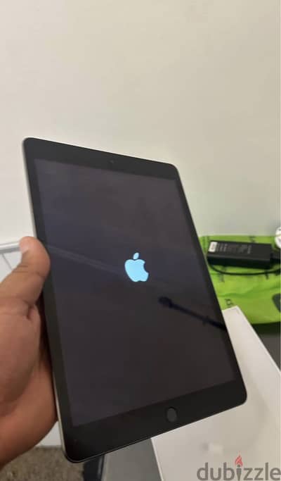 Ipad 9th model 2022 / 64 gb battery 87%