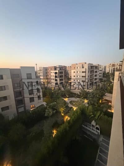 افضل سعر لي شقة غرفتين بحديقة  كبيرة في احسن مشاريع التجمع الخامس فيه كل الخدمات - ديستريكت 5 (District 5)