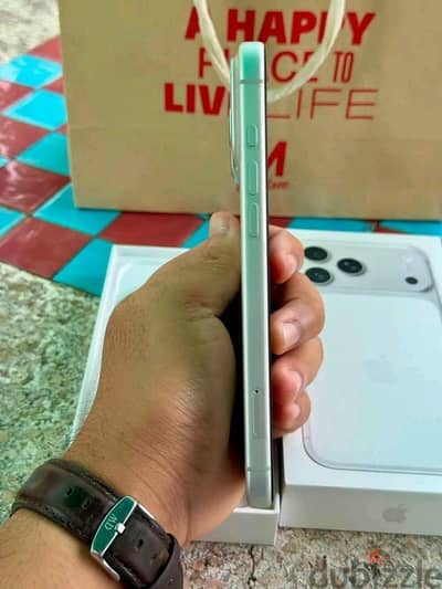 آبل - آيفون 17 برو ماكس