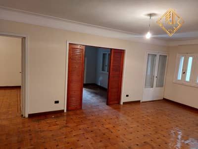 "Super-lux" apartment for sale in a prime location in Mohandessin.