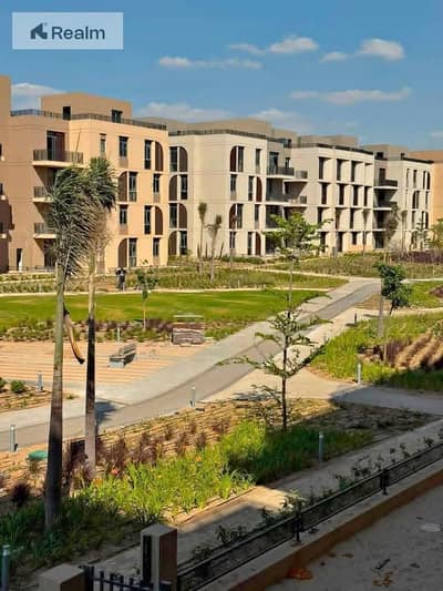 own your to move APT in aprime loction in new zayed with the best dp