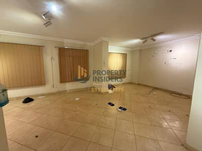 Administrative office for rent, 180 sqm, located in a modern building near Al-Masaha Square. Administrative office for rent, 180 sqm, located in a modern building near Al-Masaha Square.