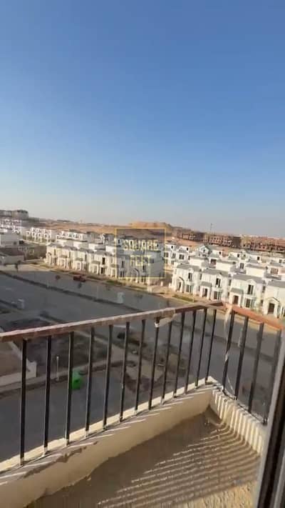 سكاي فيلا ماونتن فيو اي سيتي  Mountain View icity October  للبيع بالقرب من جراند هايتس Grand Heights و طريق البوليفارد
