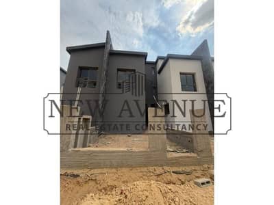 تاون هاوس ميدل للبيع في إل كازار كريك تاون  التجمع الخامس استلام فوري - Il Cazar Creek Town 5th Settlement