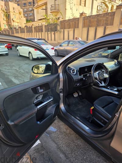 Mercedes-Benz GLA 200 2021