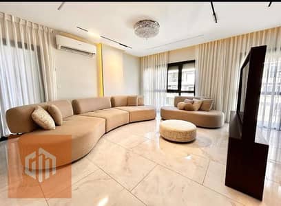 شقة للإيجار مفروشة بالكامل في سكاي كوندوز فيليت Sky Condos Villette SODIC القاهرة الجديدة New Cairo مساحة 165 متر وتراس 40 متر 3 غ