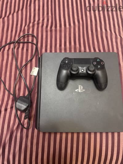 Ps4 slim 1TB