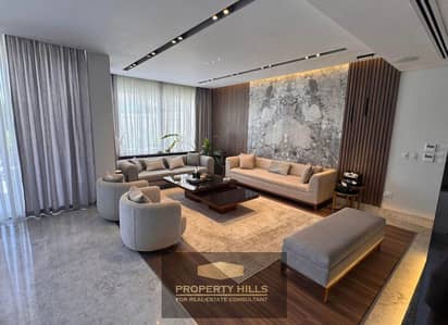 233 sqm panoramic apartment with a garden, ready for immediate occupancy, finished to an ultra-super-luxurious standard by Sodic in Beverly Hills