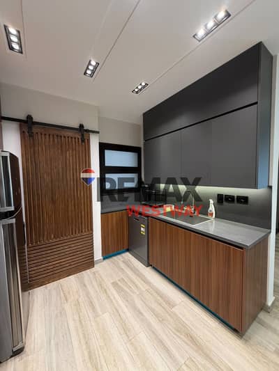 Fully Furnished Apartment View Land Scape For Rent in Courtyard