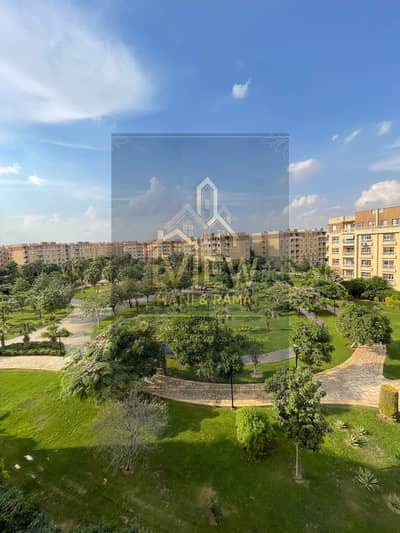 شقة للبيع في مدينتي B11 | 116م | 3 غرف نوم | 2 حمام | بحري صريح | فيو وايد جاردن | تشطيب فندقي | خالصة المستحقات