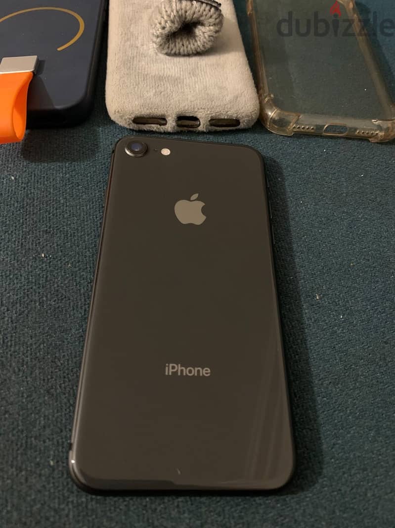 Apple - iPhone 8 2