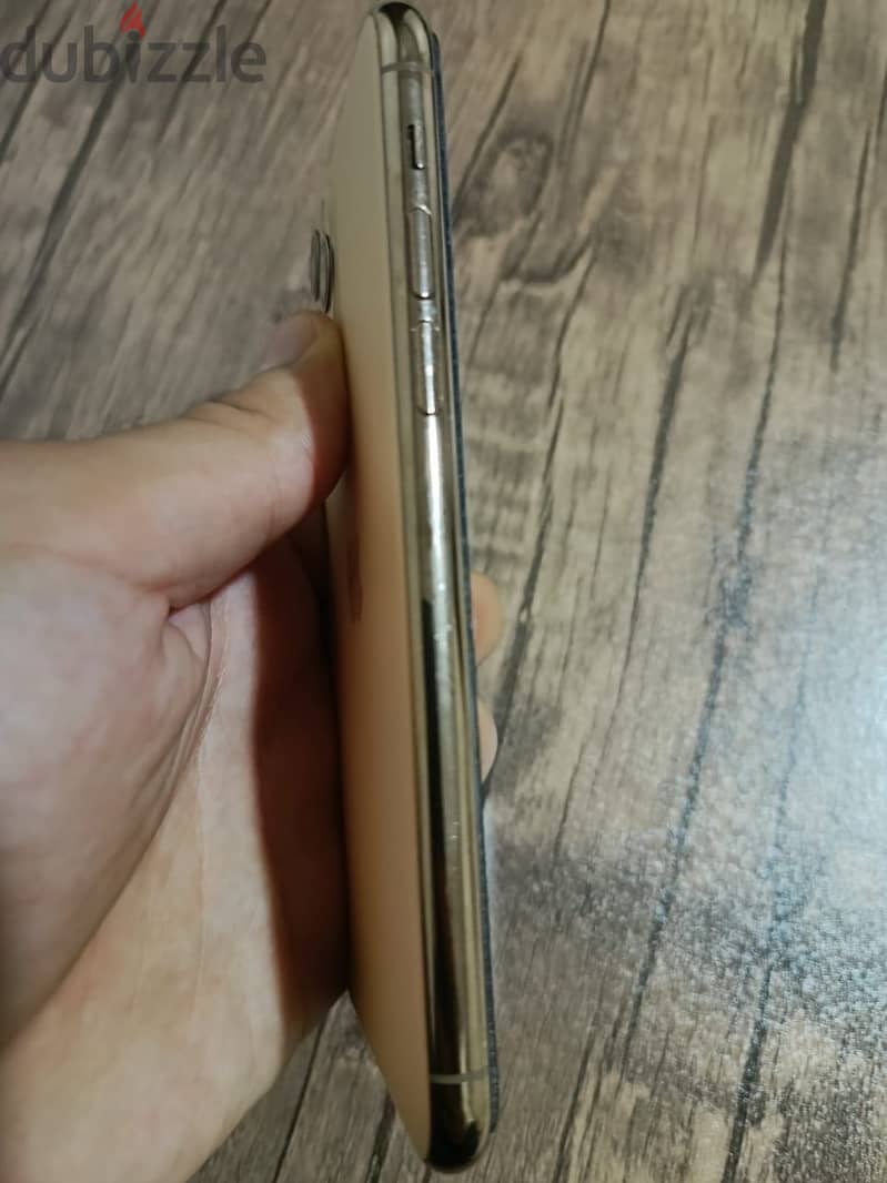 Apple - iPhone 11 Pro 3
