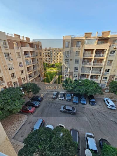 Luxury apartment 82 square meters for sale in Madinaty with complete special finishes and steps to the Madinaty Club and services with a clear sea view.