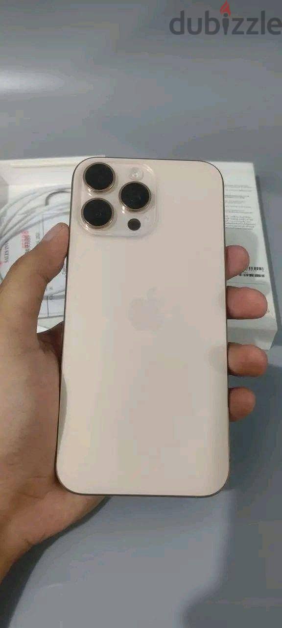 Apple - iPhone 16 Pro Max 3