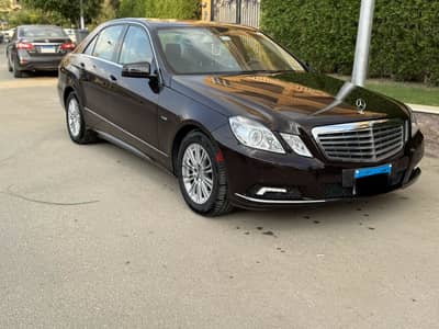 Mercedes-Benz E250 لسه فاكه حظر