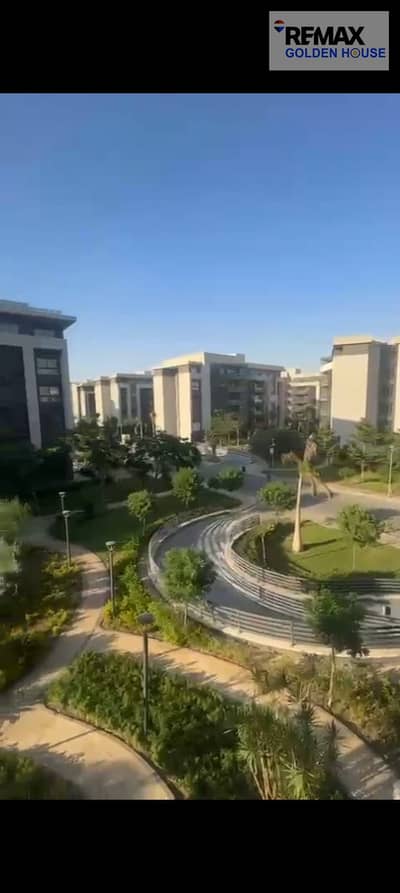 امتلك شقة 84م في بريفادو مدينتي بحري صريح وفيو بحيرات استلام فوري وجراج خاص على دقائق من طريق السويس والشروق والتجمع الخامس وسوديك إيست