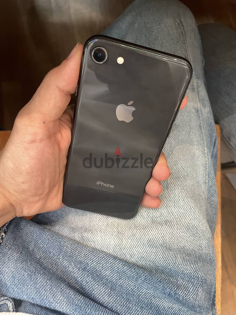 iPhone 8 normal 1