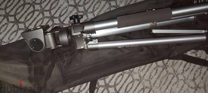 Tripod