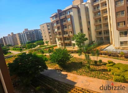 شقة للبيع بسعر لقطة في كمبوند وصال ريزيدنس 170م