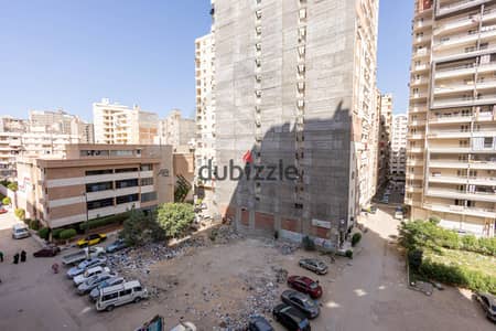 شقة للبيع 160م المندرة (ش. النبوى المهندس)
