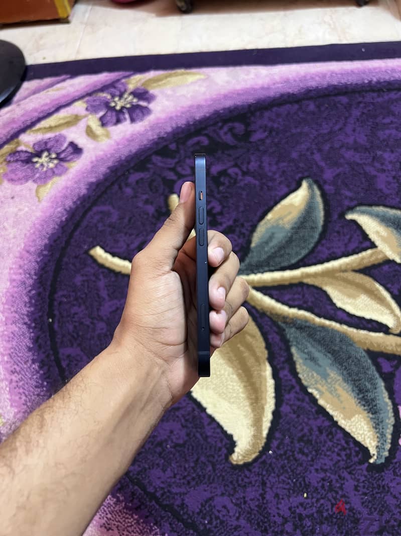 Apple - iPhone 13 5