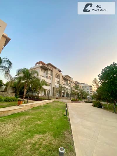 شقة بمقدم واقساط اقل سعرمن الماركت 3 نوم في مرحلة Greens لوكيشن مميز open view في هايد بارك التجمع الخامس hyde park