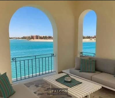 شاليه بمقدم 580 الف+ خصم 30% للكاش بفيو ساحر للبحر متشطب بالكامل  للبيع في سوما باى soma bay  ع طريق سفاجا قرب الغردقة  سهل حشيش  مكادي هايتس و الجونه